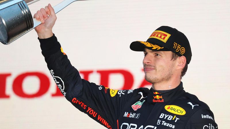 Resumen GP Japón | Verstappen toca el cielo con su segundo título mundial