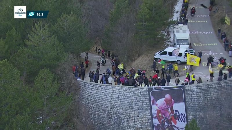 Tirreno-Adriatico | Pantani is er nog altijd een beetje bij tijdens beklimming van de Carpegna