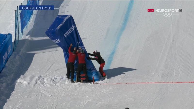 Esquí freestyle (H) | La caída de una torre obliga a detener la clasificatoria de skicross