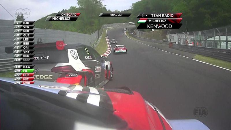 Coronel avoids head-on smash after Huff and Michelisz collide