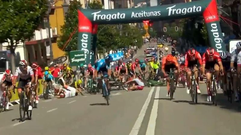Massive high-speed crash leaves riders strewn across the road at La Vuelta