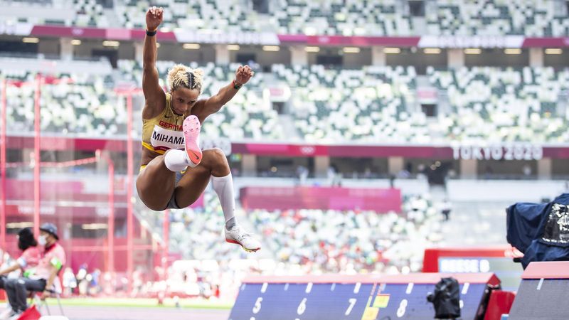 Triumph nach Thriller: Hier fliegt Mihambo zum Olympiasieg