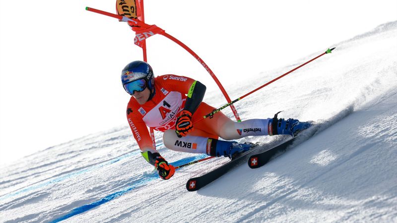 Marco Odermatt, victorie categorică în slalomul uriaş de la Solden