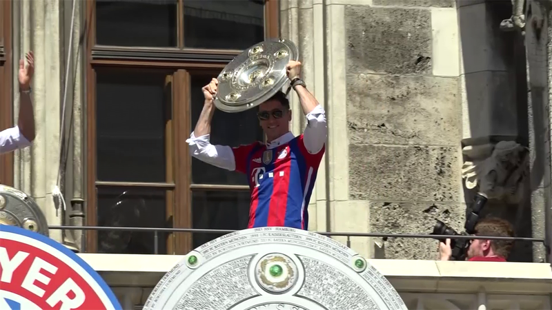 Bayern campione: ecco i festeggiamenti per il 10° trofeo consecutivo