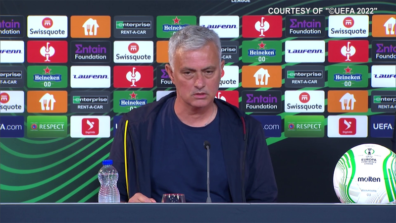Mourinho: "Siamo qui per scrivere davvero la storia"