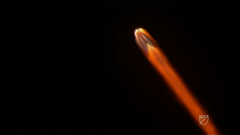 El lanzamiento de un cohete de SpaceX, visible durante el Orlando City-Montreal