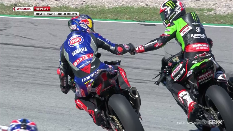 Highlights: Rea wins Barcelona Superpole after elbow bump with rival Toprak