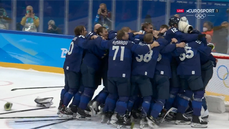 la joie des hockeyeurs finlandais à l'issue de leur victoire face au Comité olympique russe