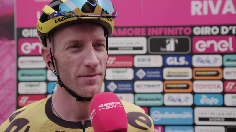 Giro d'Italia | Van Emden over opgave Dumoulin - "Geen complete verrassing"
